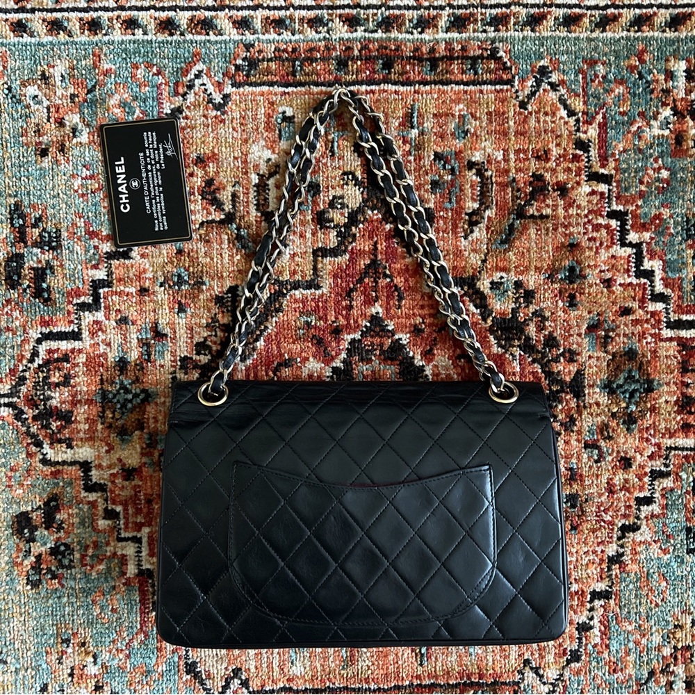 SOLD**Chanel Vintage Classic Medium Double Flap Bag - Picture 6 of 14